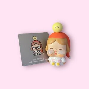 Popmart Crybaby Crying to the Moon - The Moon Lover Mini